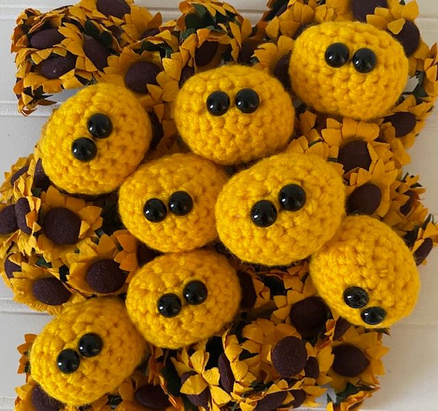 Knit Niff: Golden Sunflower Knit Niff: Golden Sunflower