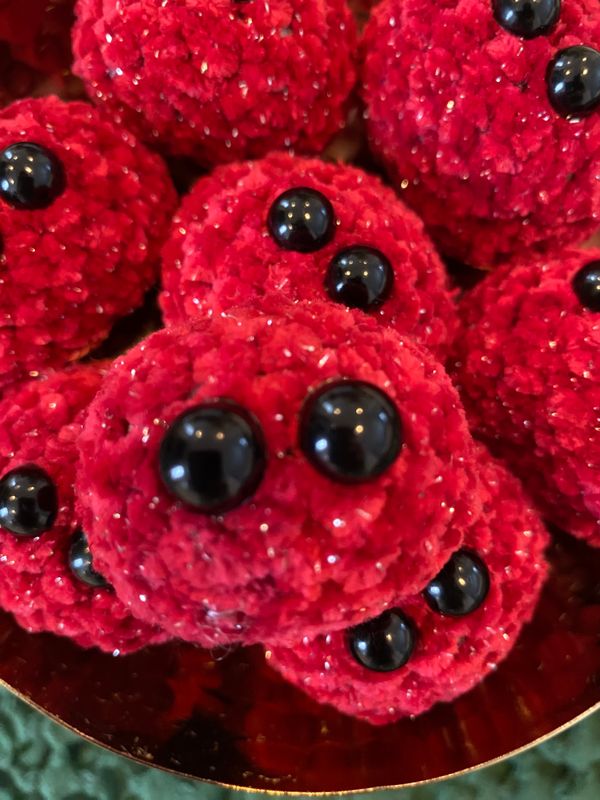Velvet Cranberry Niff