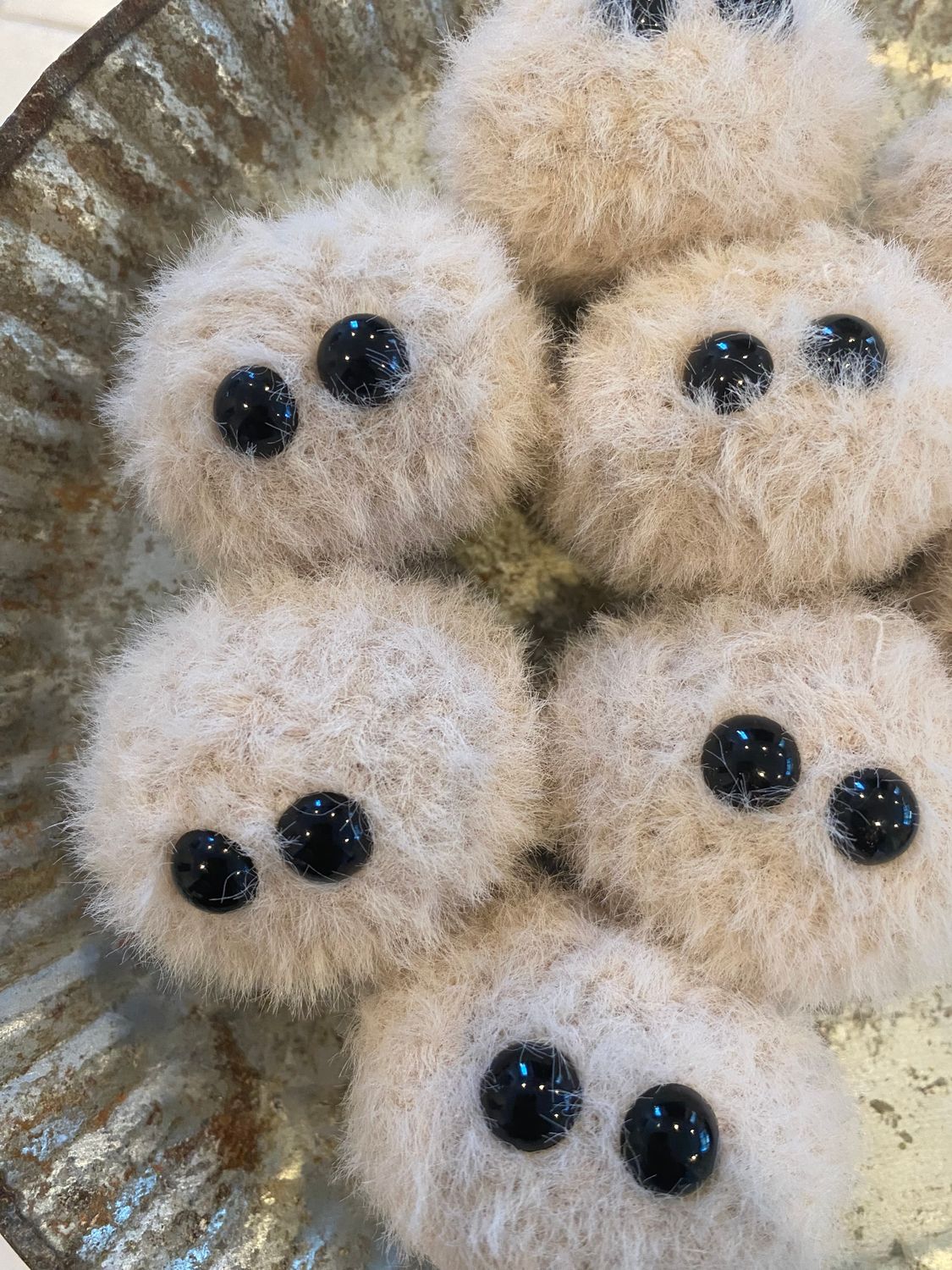 Cashmere Niff: Cookie Crumb