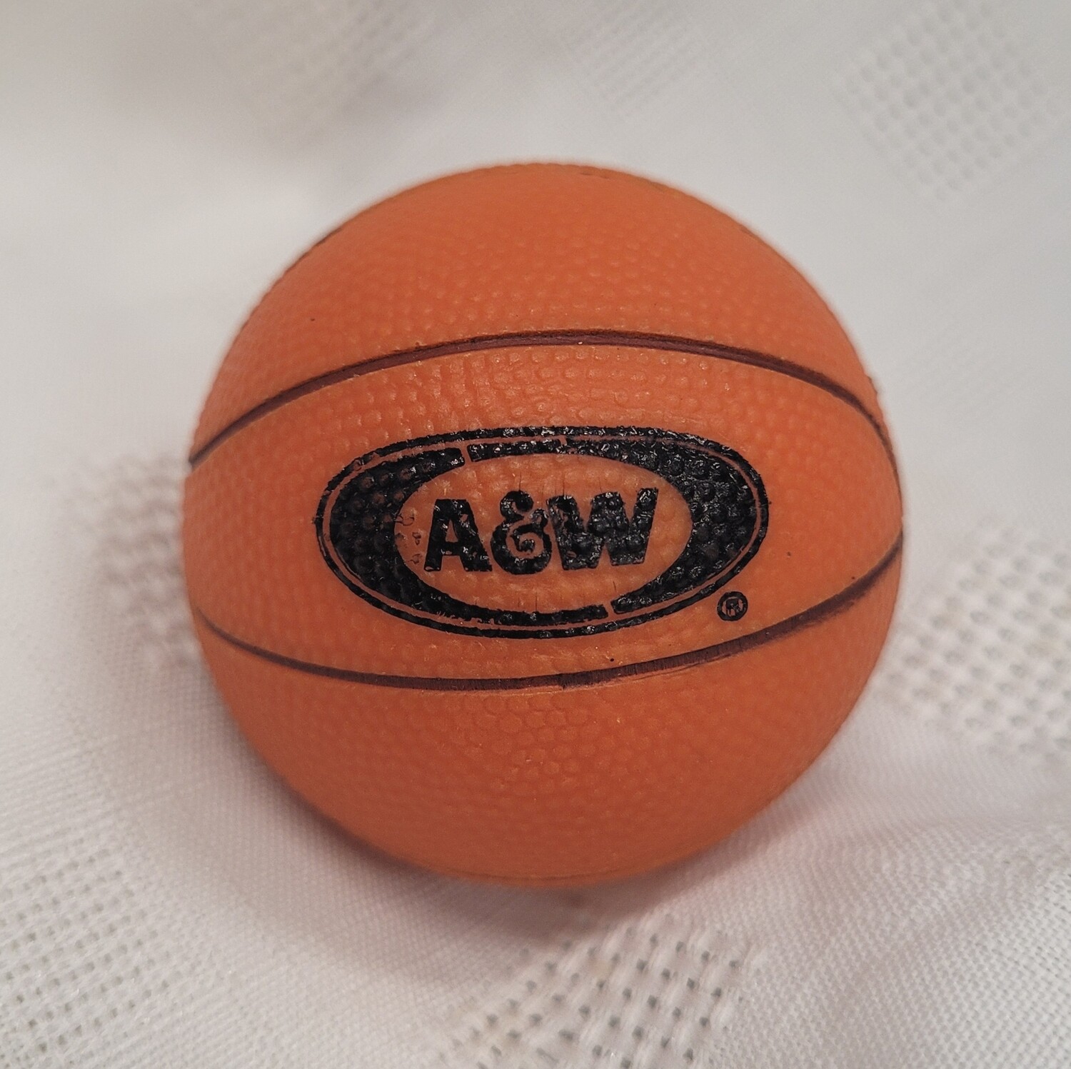 A&W 2"D Plastic Basketball Toy