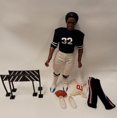 NFL 1975 O.J. Simpson "The Juice" 9 1/2"H Action Figure with Accessories