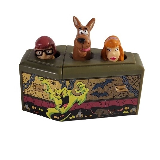 Scooby-Doo, Velma and Daphne in Coffin Rolling Toy