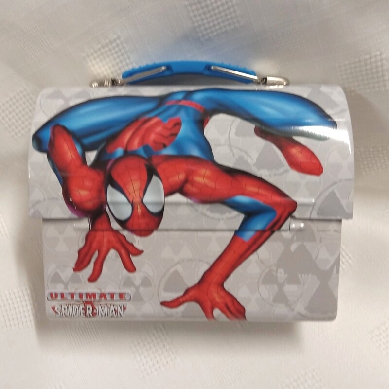 Marvel Ultimate Spider-Man Metal Mini Domed Tote (White)