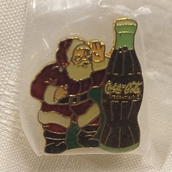 Coca-Cola Santa and Coke Enamel Pin / Tie Tack