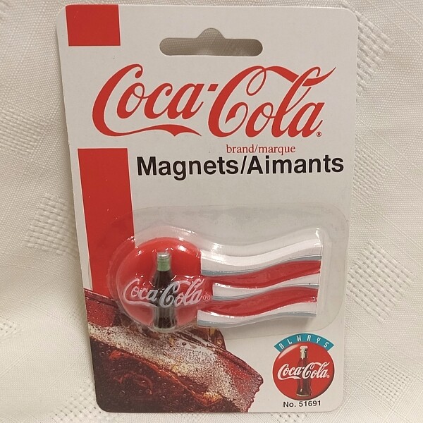 Coca-Cola Magnet - Wavy Design