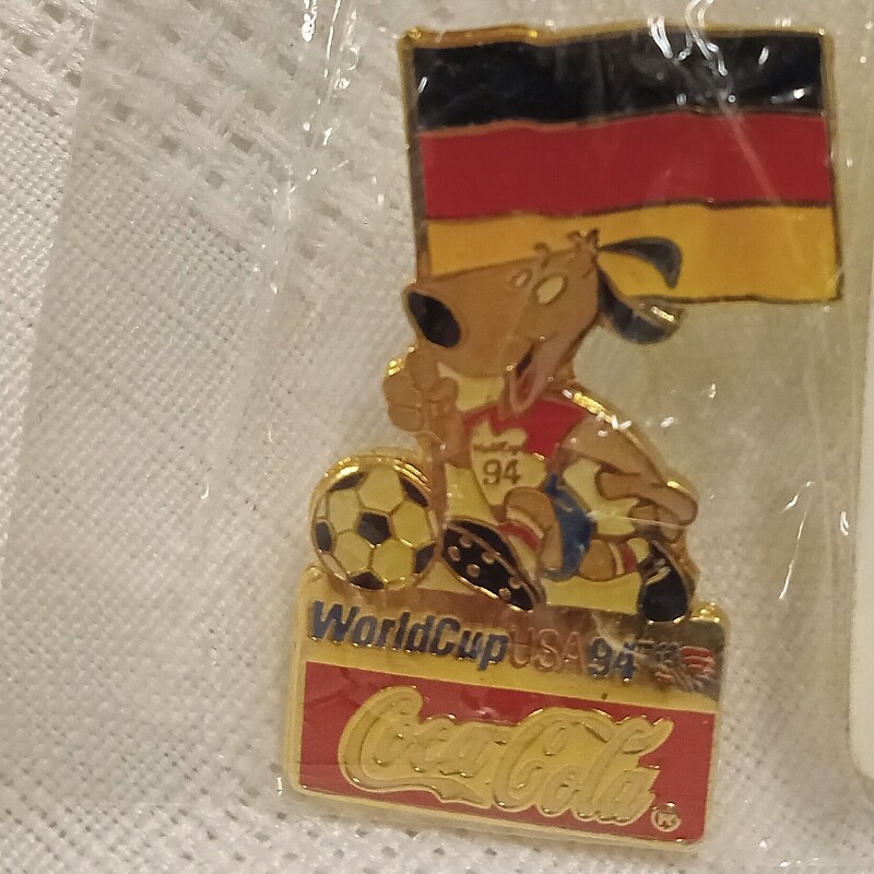 Coca-Cola World Cup 1994 Enamel Pin - Germany