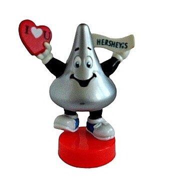 Hershey's Kiss Valentine Topper with Bow and Arrow