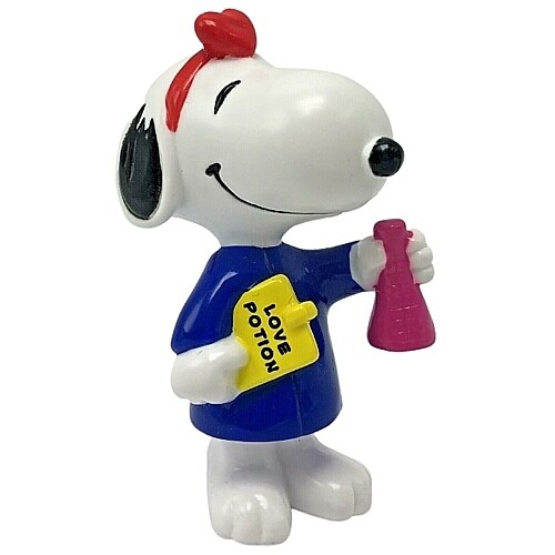 2 1/2&quot;H Snoopy &quot;Love Potion&quot; PVC Figure