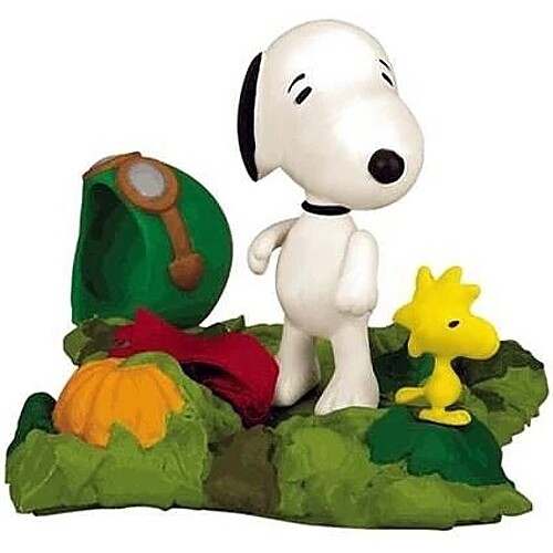 3"H Peanuts Great Pumpkin Figure - Snoopy