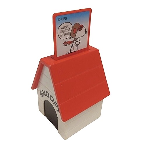 Peanuts Snoopy&#39;s Doghouse Pop Up Comic Scene Viewer