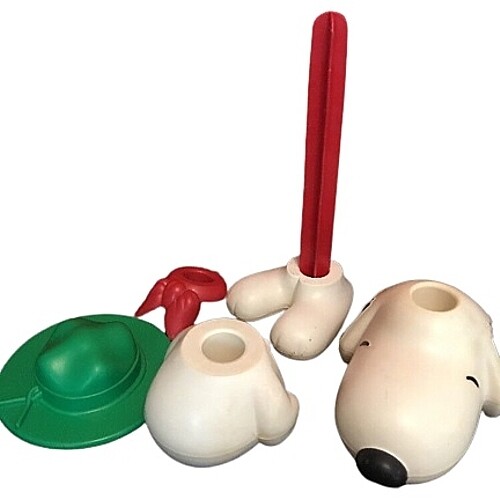 9"H Snoopy Beagle Scout Vinyl Figural Puzzle