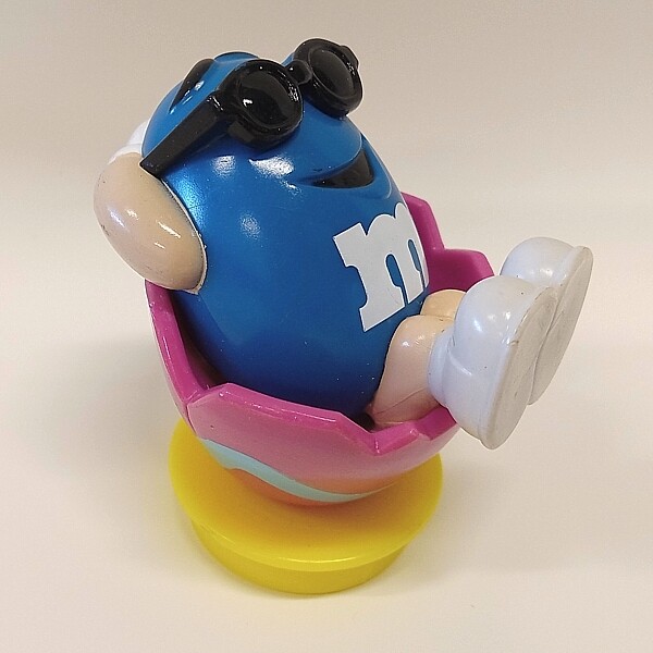M&amp;M Easter Topper - BLUE in Pink Egg