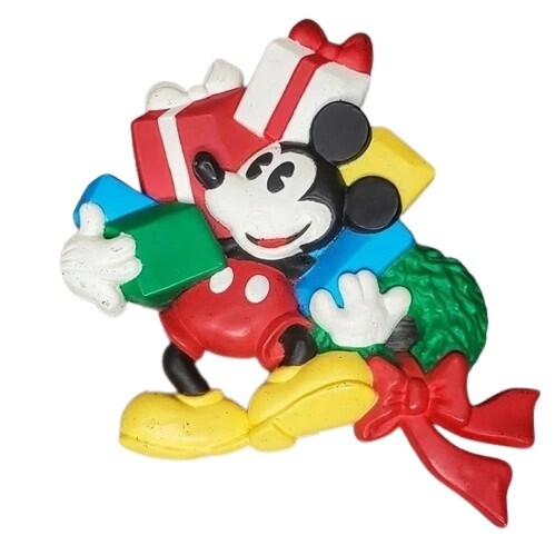 Disney Mickey Mouse Christmas Pin