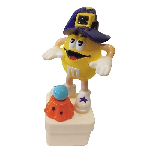 M&amp;M YELLOW Square Base 4&quot;H Topper - Fortune Teller
