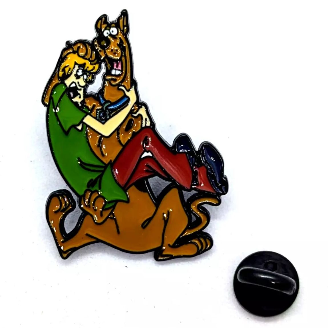 Scooby-Doo and Shaggy Scared Enamel Pin / Tie Tack