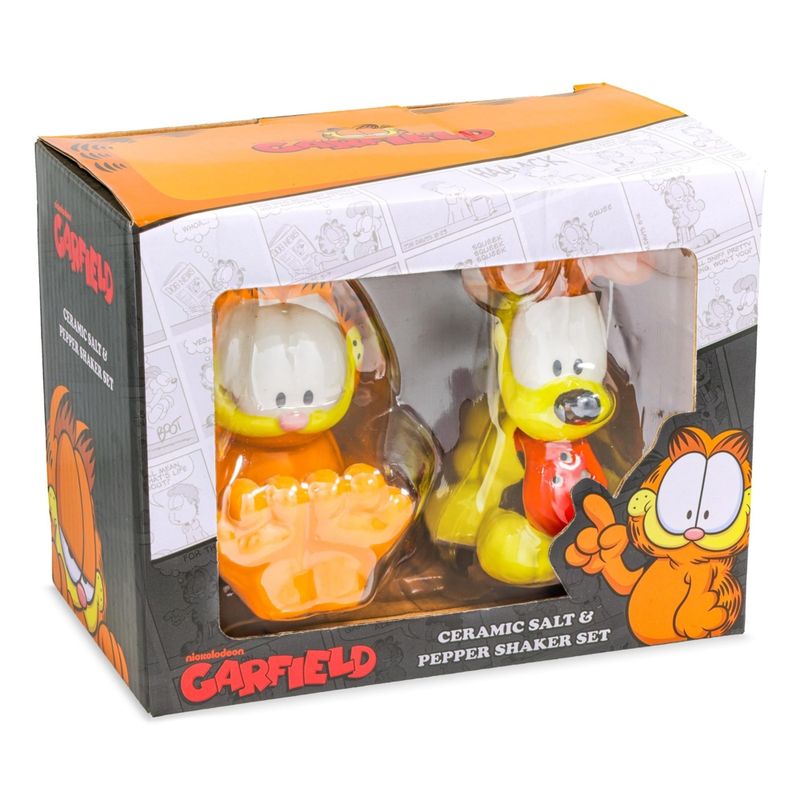 Garfield and Odie Ceramic Salt and Pepper Set