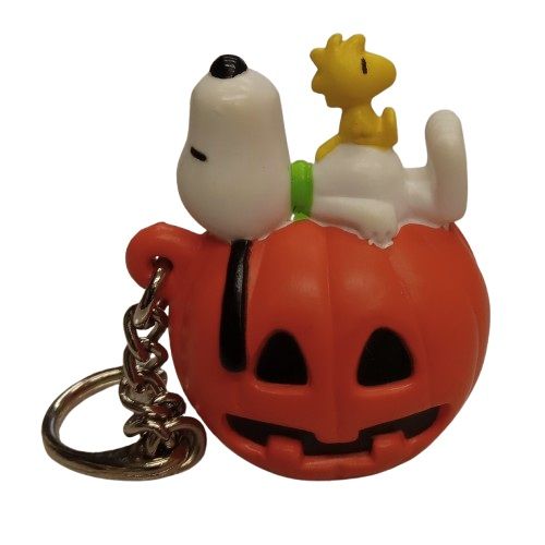 2"H Snoopy and Woodstock on Jack-o-lantern Halloween PVC Figural Keychain