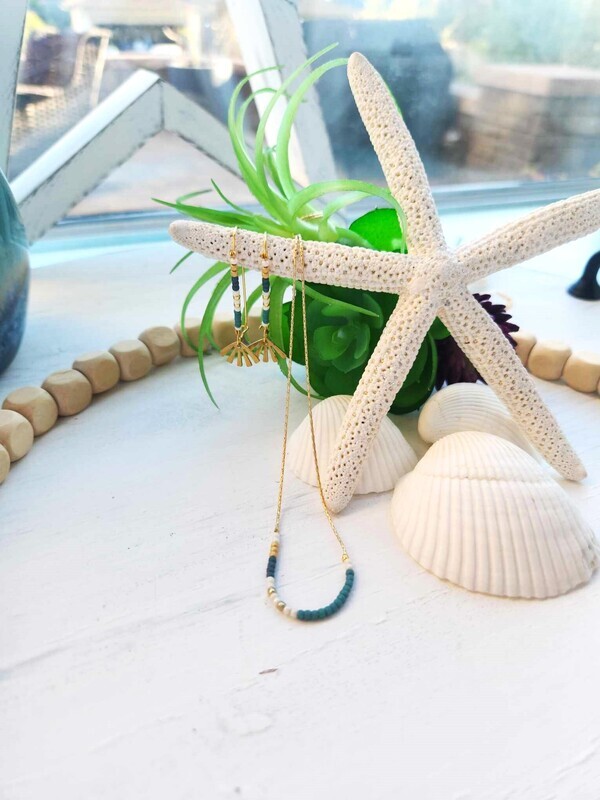 Beachy Romance Earwire Earrings