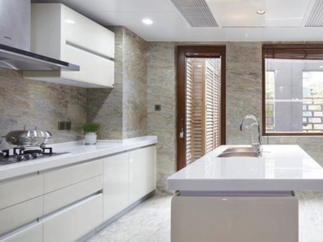 Fitted Kitchen | High Gloss, Cream White, HQ002/10