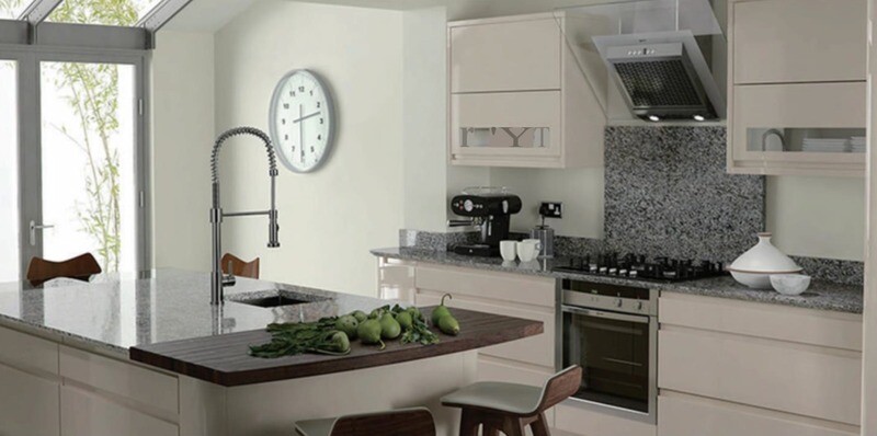 Fitted Kitchen | Khaki- Beige, High Gloss, HQ007/16