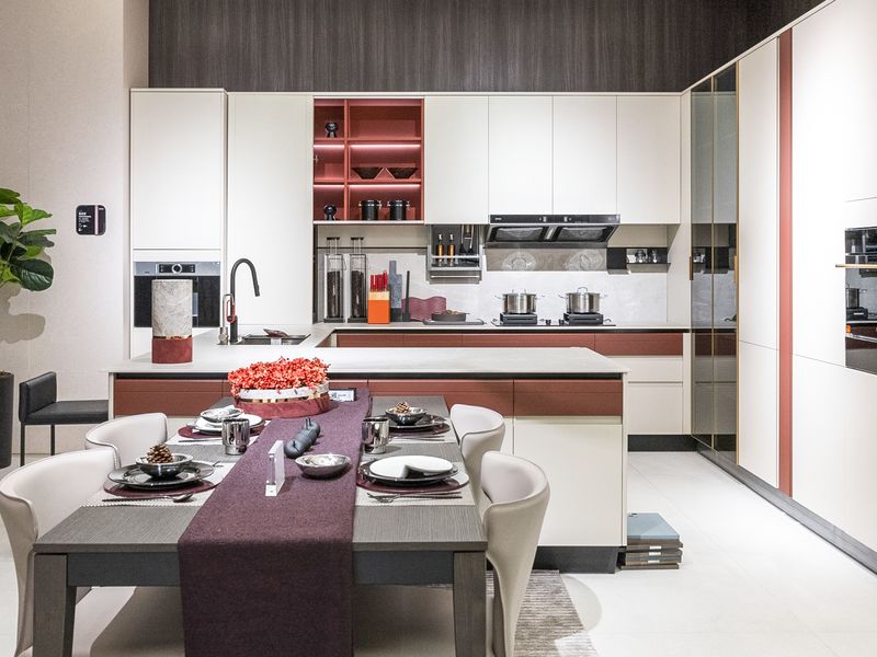 Custom-Made | Anne Contemporary Kitchen