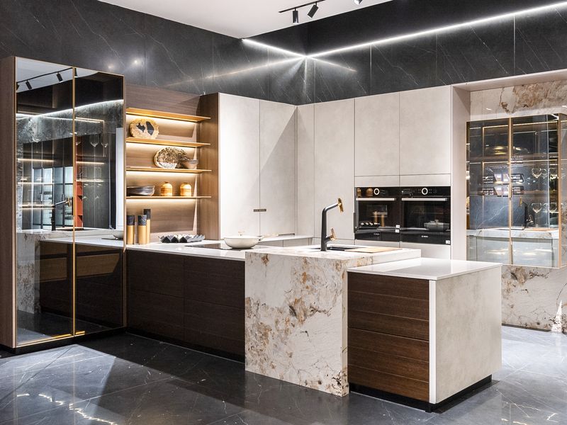 Custom-Made | Leyah Contemporary Kitchen, Smoked Veneer