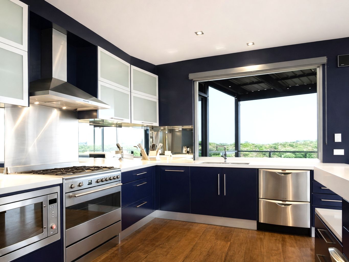 Custom-Made |  Traditional Style Kitchen, Matte Finishes/ 48