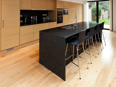 9ft x 26" x 17 or 34mm | Granite Countertop - Granite Crystal Black