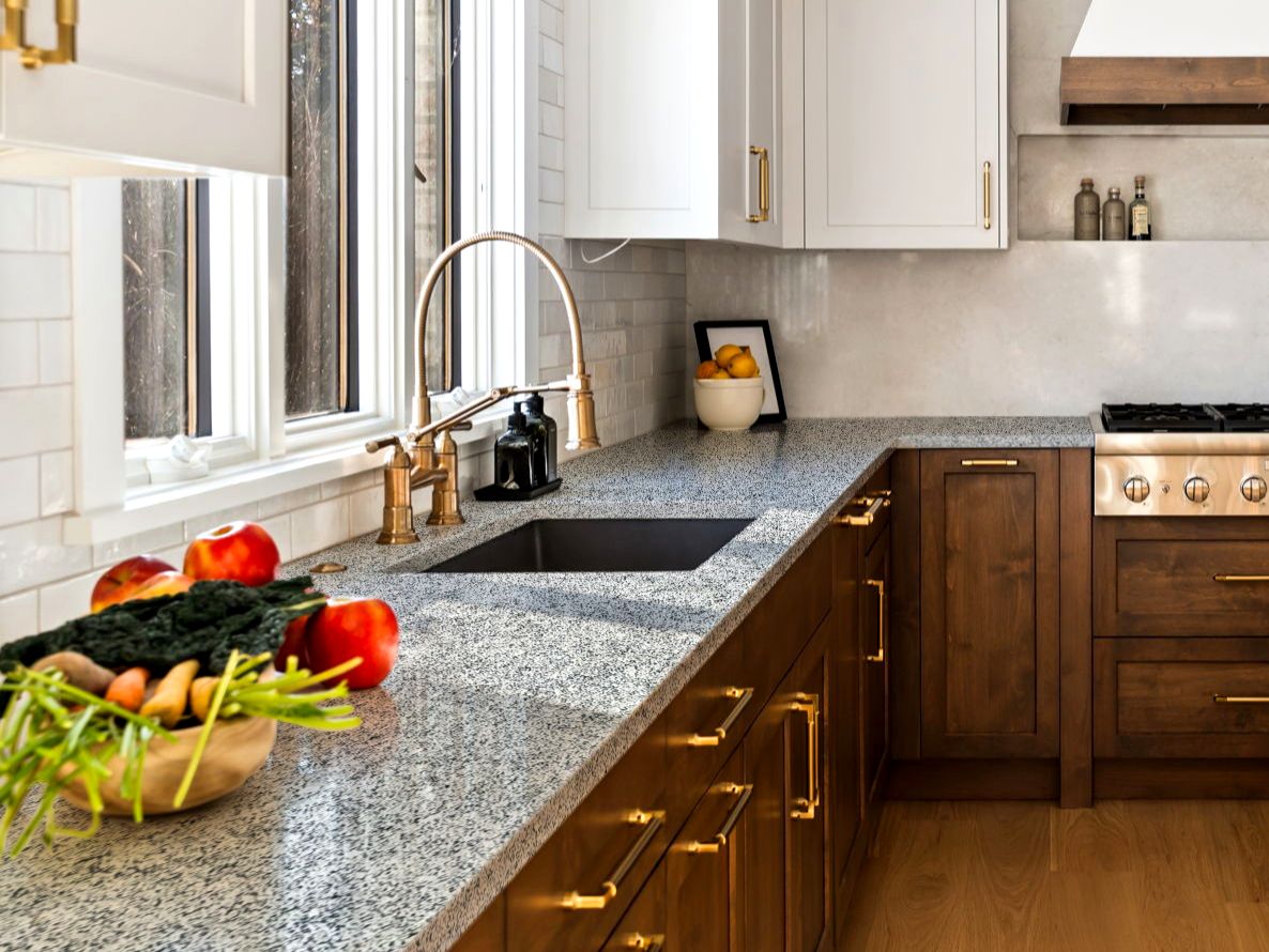 9ft x 26" x 17 or 34mm | Granite Countertop - Granite White