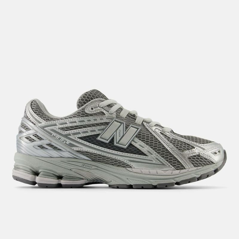 New Balance 1906R Low-Top Sneakers in Harbor Gray