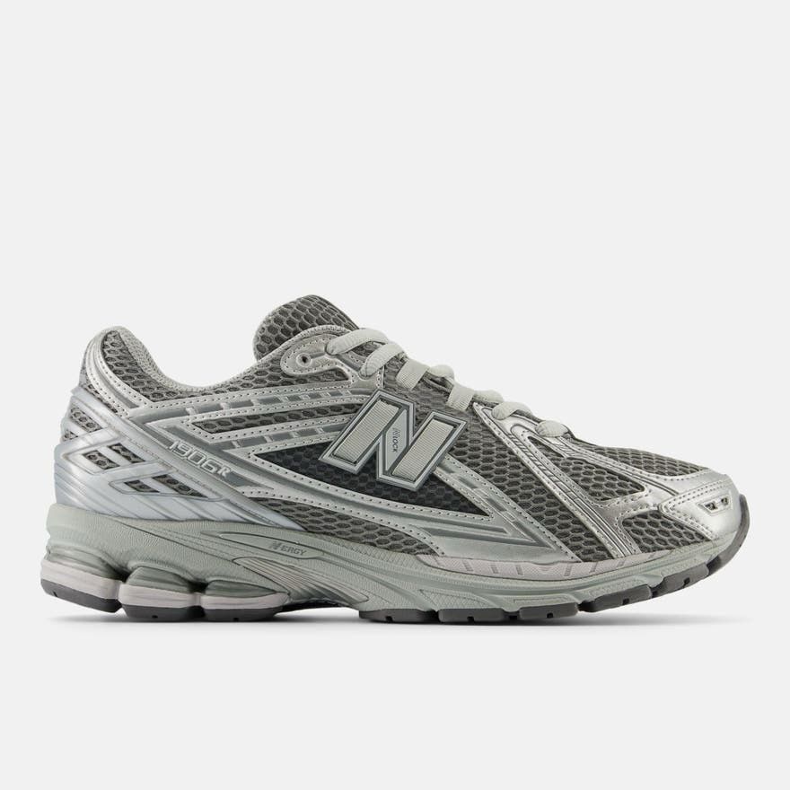 New Balance 1906R Low-Top Sneakers in Harbor Gray
