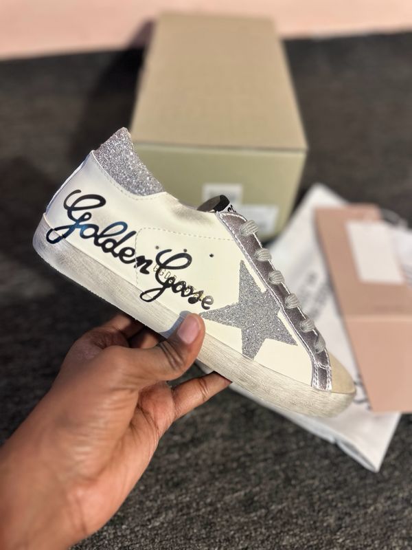 Golden Goose ‘Superstar’ with gg
