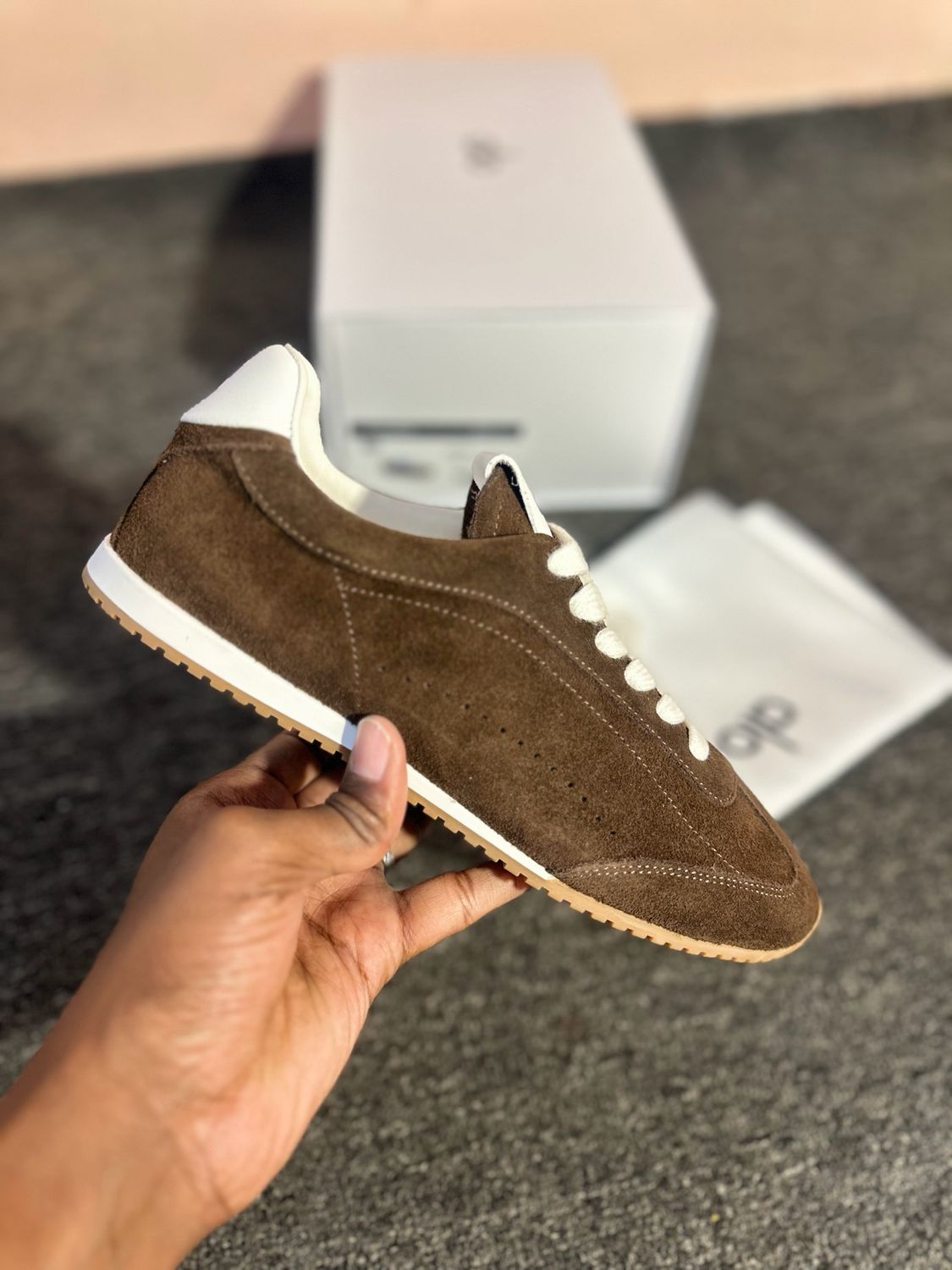 ALO Sunset Sneaker - Brown