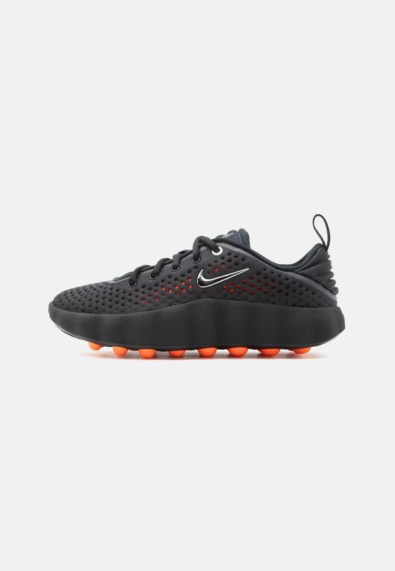 Nike Performance MIND 002 - Training shoe - black/chrome/solar red/hyper crimson