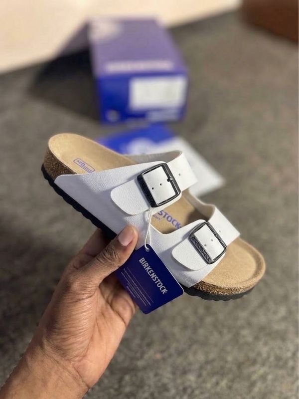Birkenstock  Arizona sandals off white   