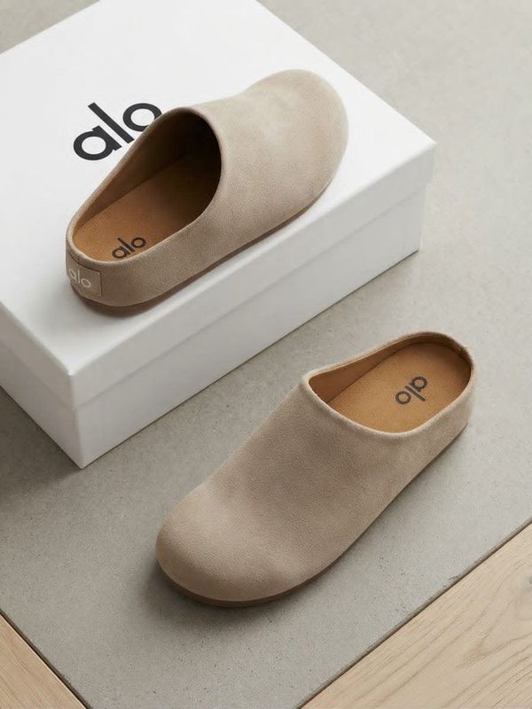 alo Sacha split suede mules / beige