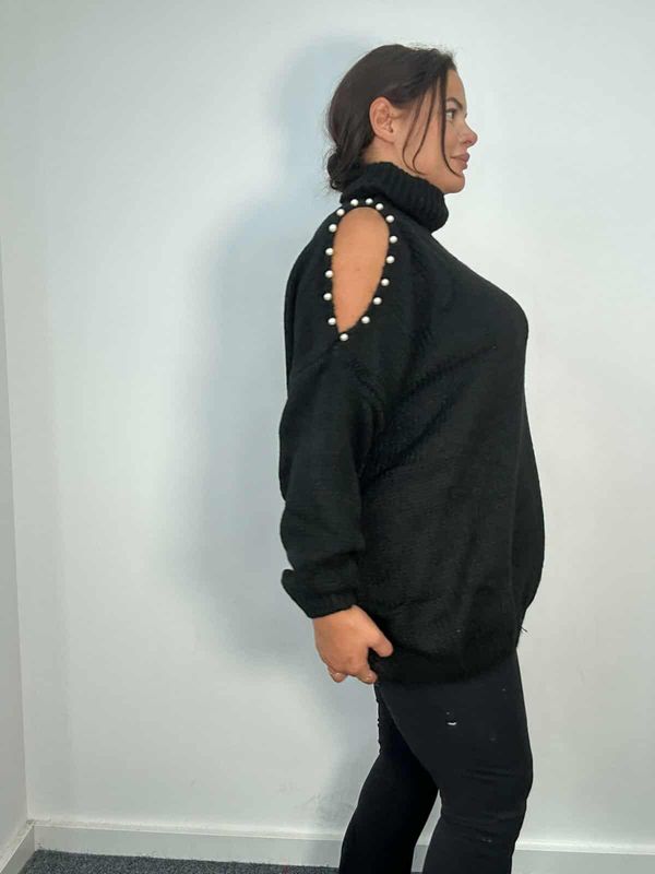 Open shoulder pearl top