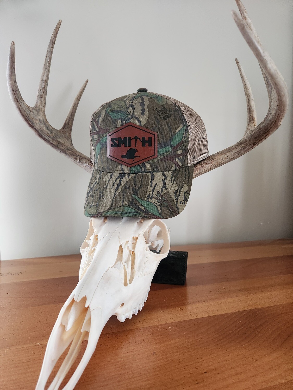 Greenleaf mesh back with flying gobbler 