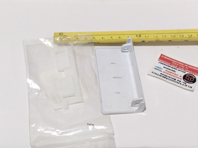 Maniglia Sportello Congelatore Smeg 764930281