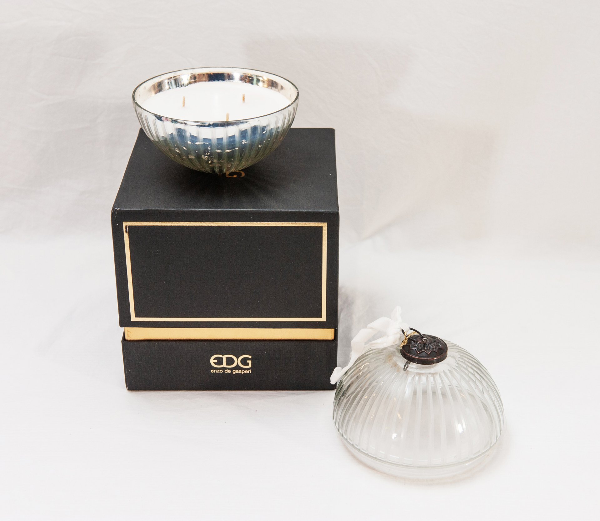 CANDELA PROFUMATA SFERA VETRO BIANCO