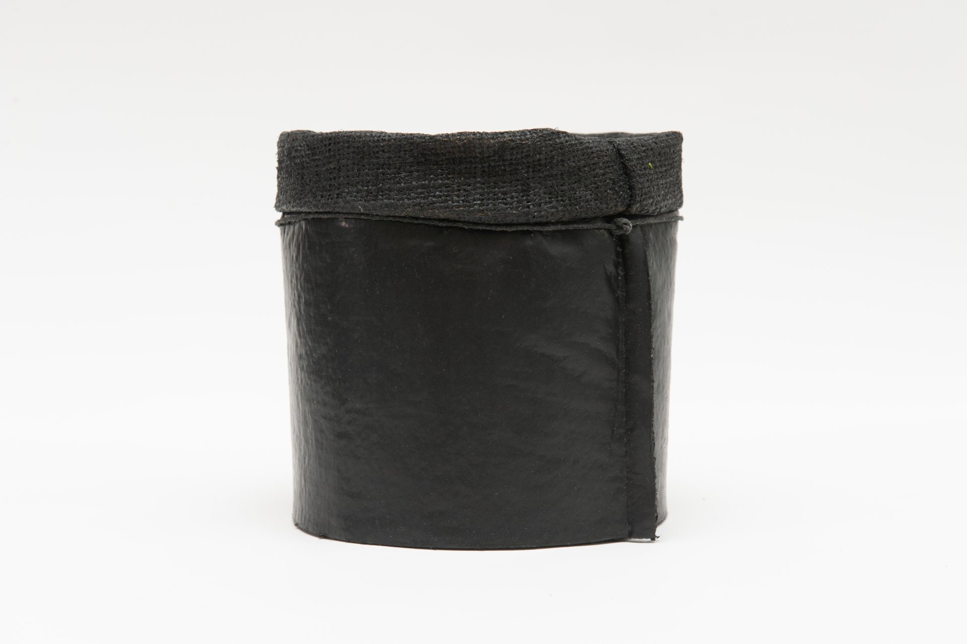 ECOCONTENITORE PORTAPIANTE NERO