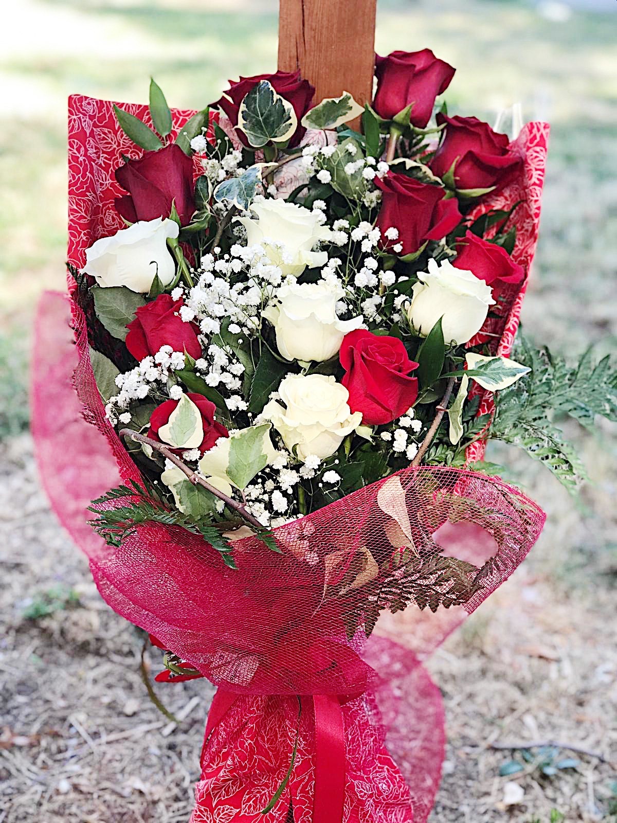 Rose rosse stelo lungo da 30€ a 800€