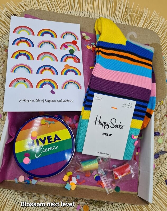 happiness en regenboog   brievenbus cadeau