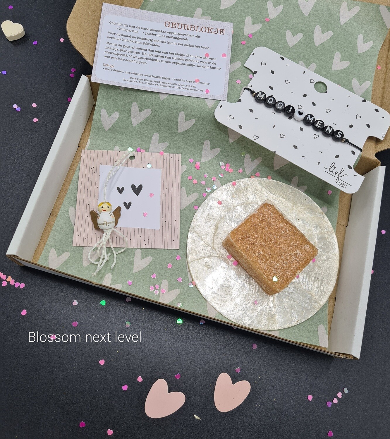 de 'amber, mooi mens' box