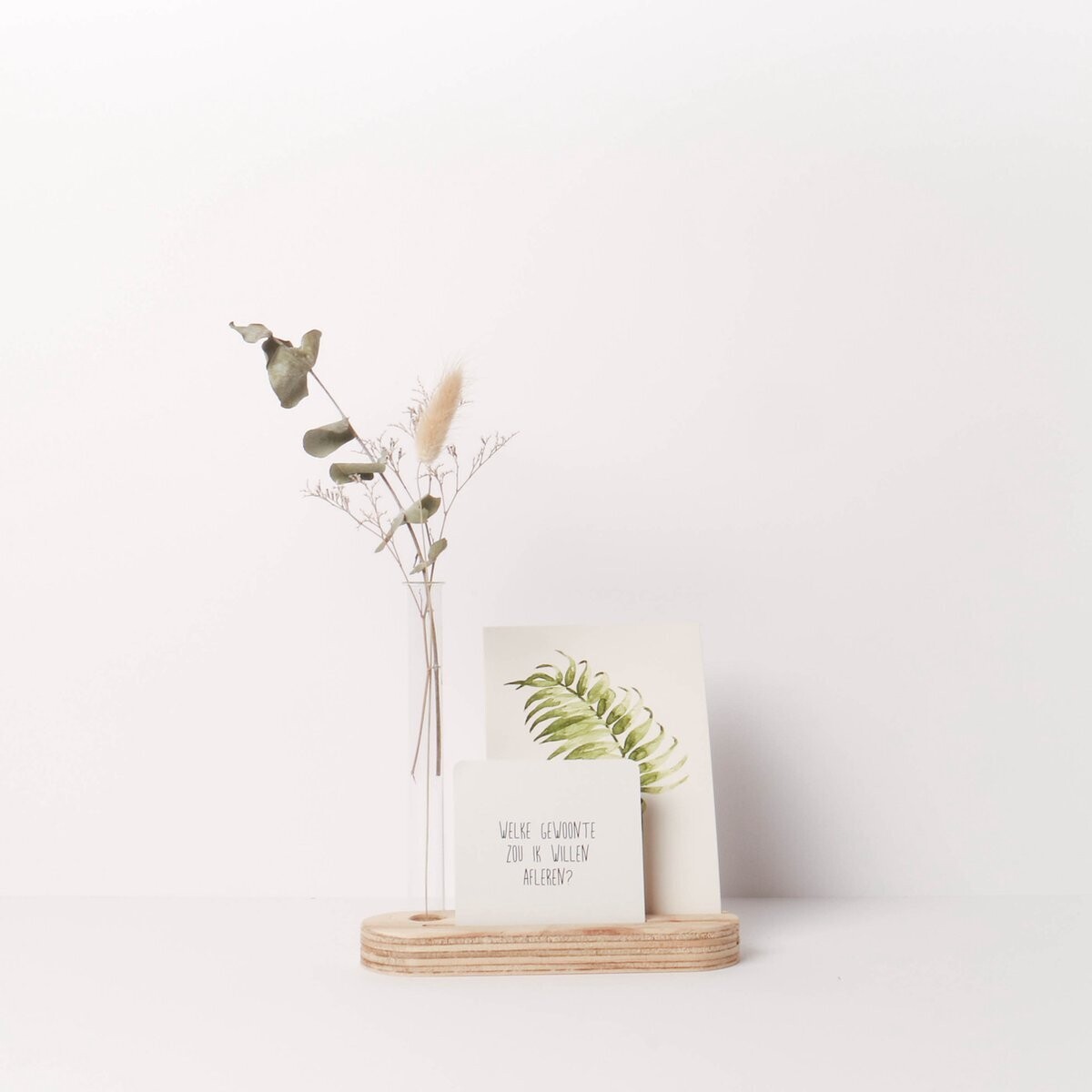By WOOM Vaasje en houder voor twee Kaarten - Homedeco - Duurzaam - Hout