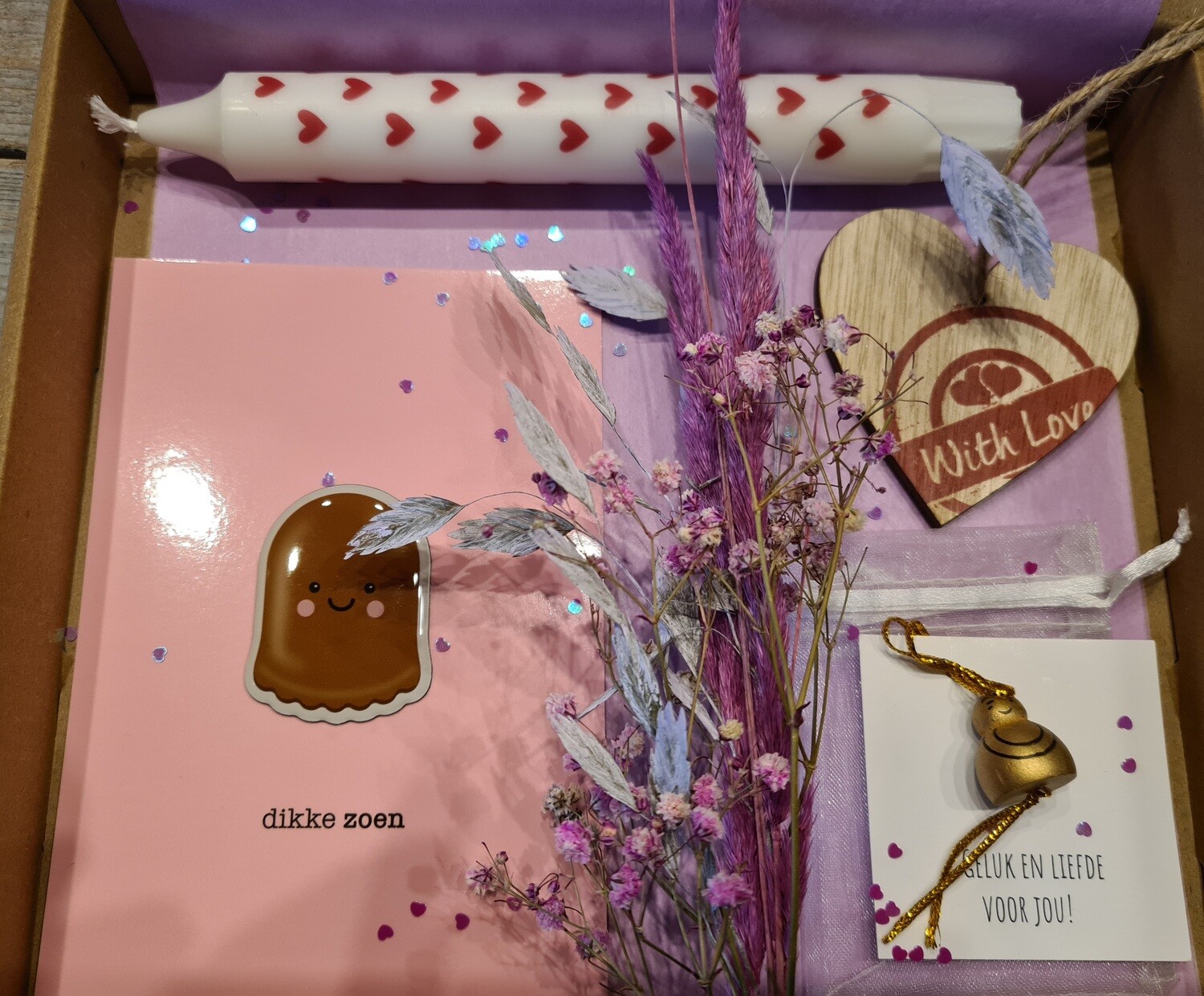 Dikke zoen brievenbus cadeau