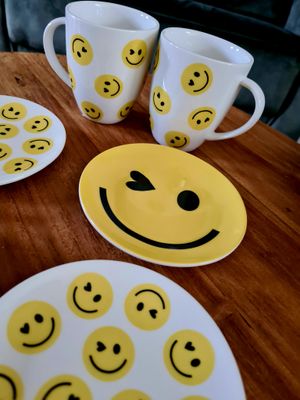 Vtwonen smiley plates set