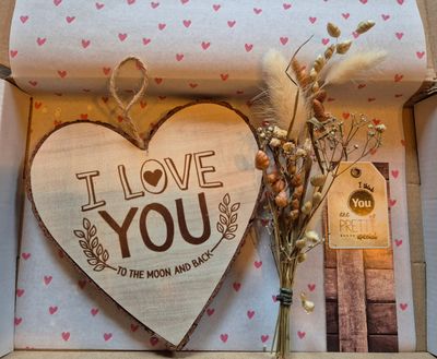 brievenbus cadeau i love you houten hanger