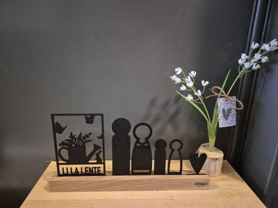 Uit hout gesneden groot familie seizoenen set