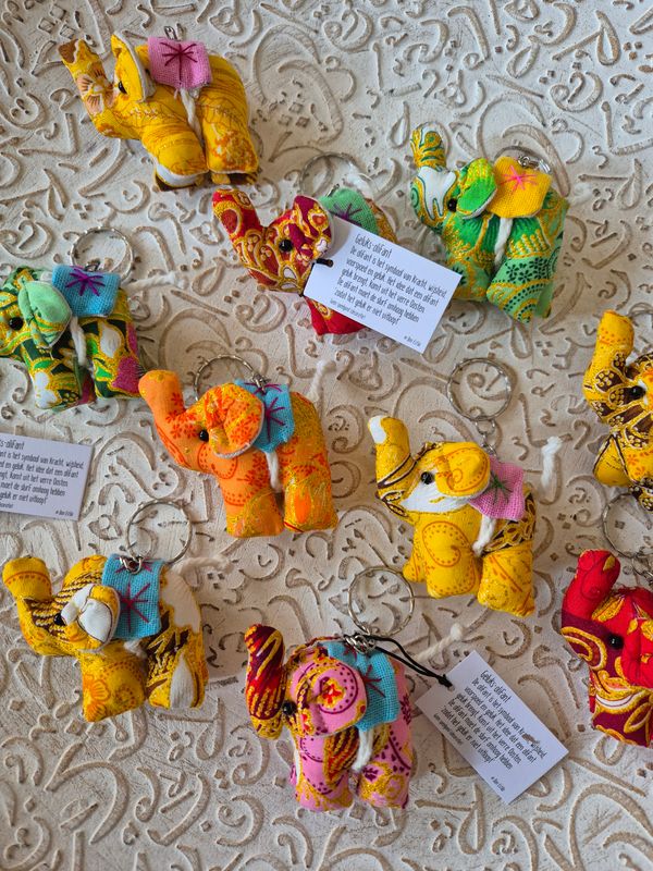 Geluks olifant sleutelhanger